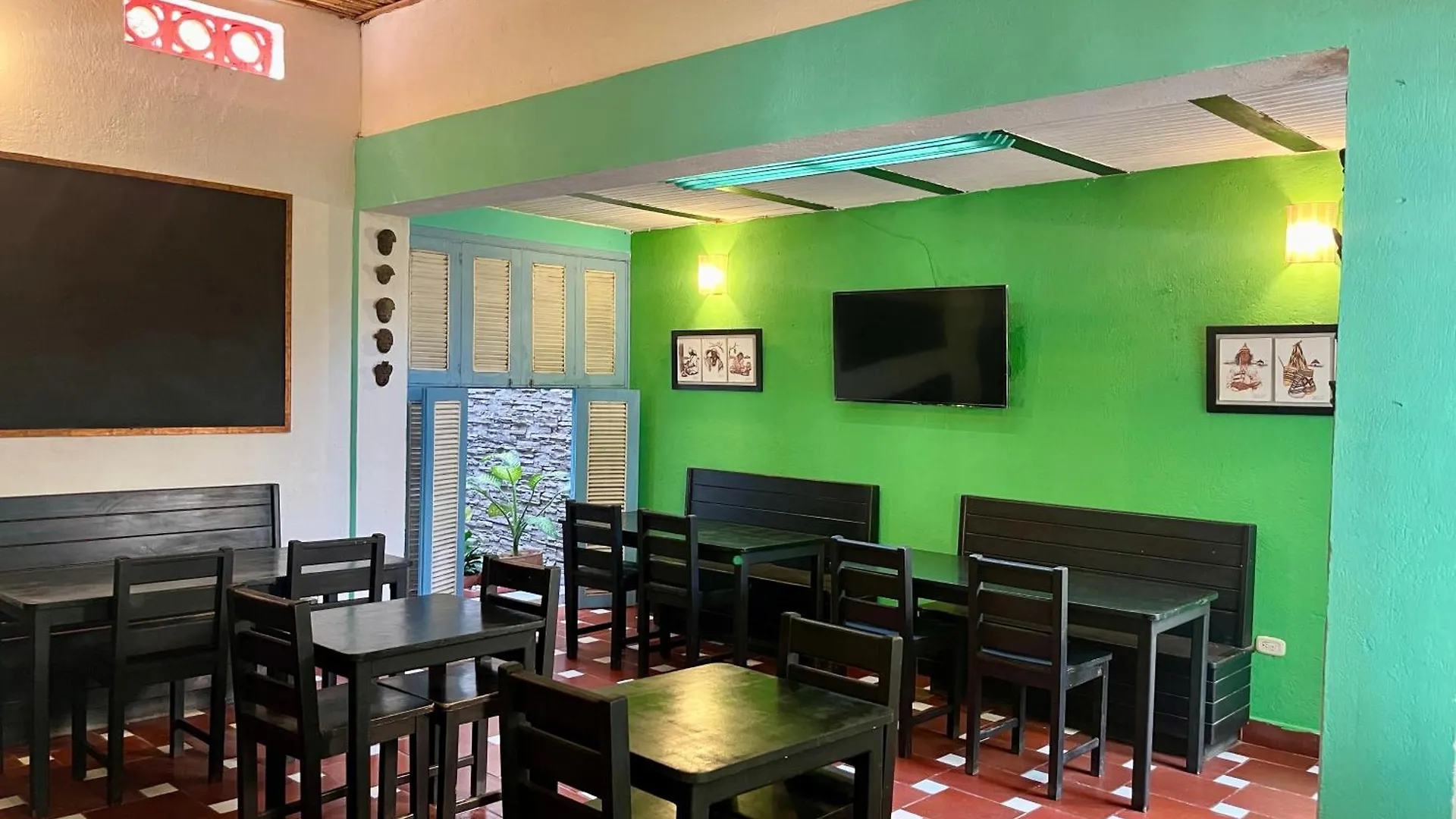 Sana Mar Hostel & Eco-Cafe サンタ・マルタ コロンビア