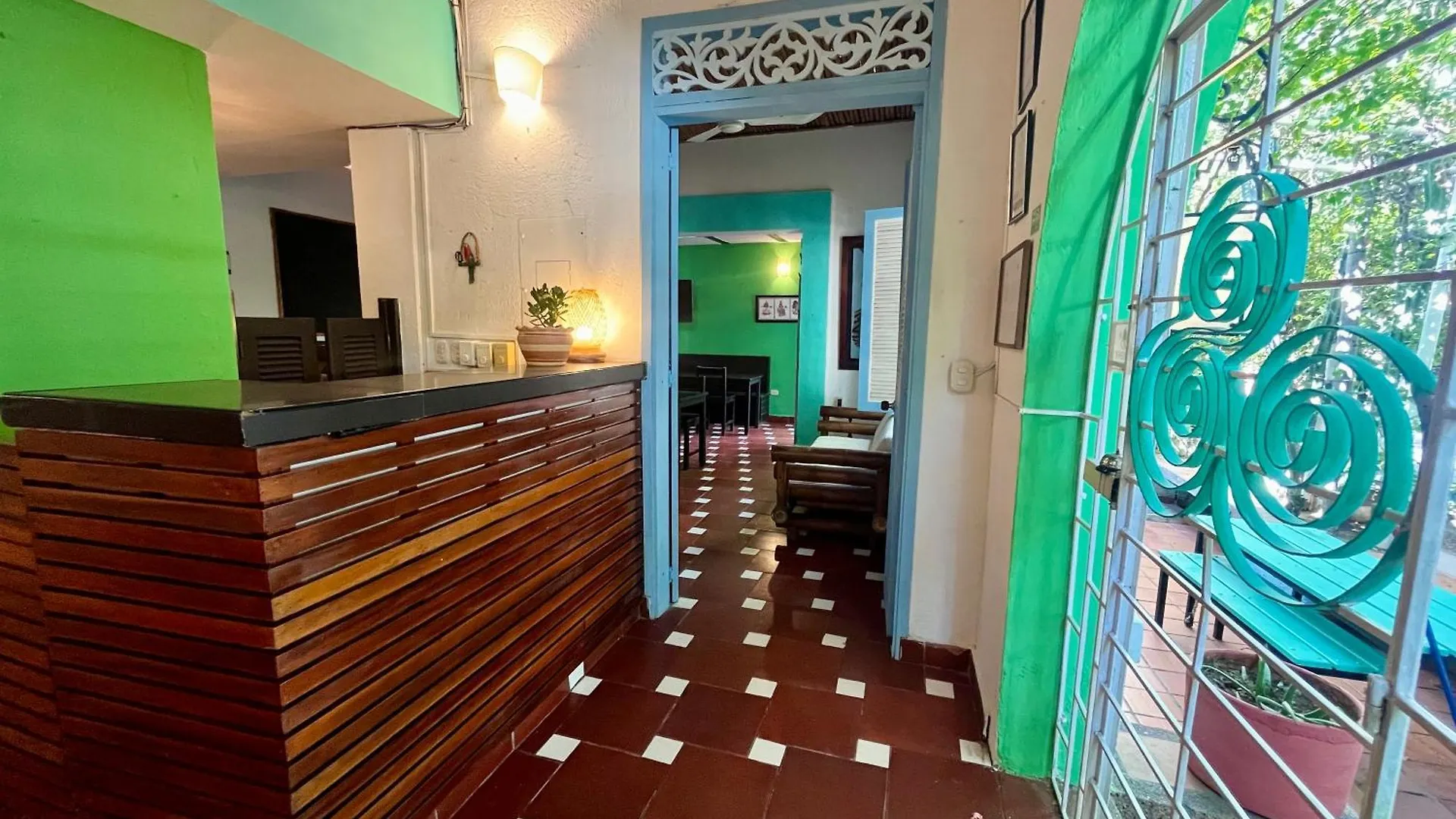 Sana Mar Hostel & Eco-Cafe Santa Marta  0*, Santa Marta (Magdalena) Colombia